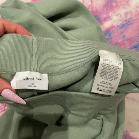 Wilfred Free
Souvenir Pant Sage Green 2XS Wide Leg - Picture 4 of 6